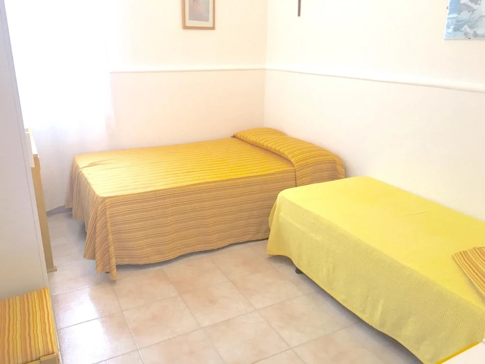 House With 4 Bedrooms in Santa Maria del Focallo, With Enclosed Garden