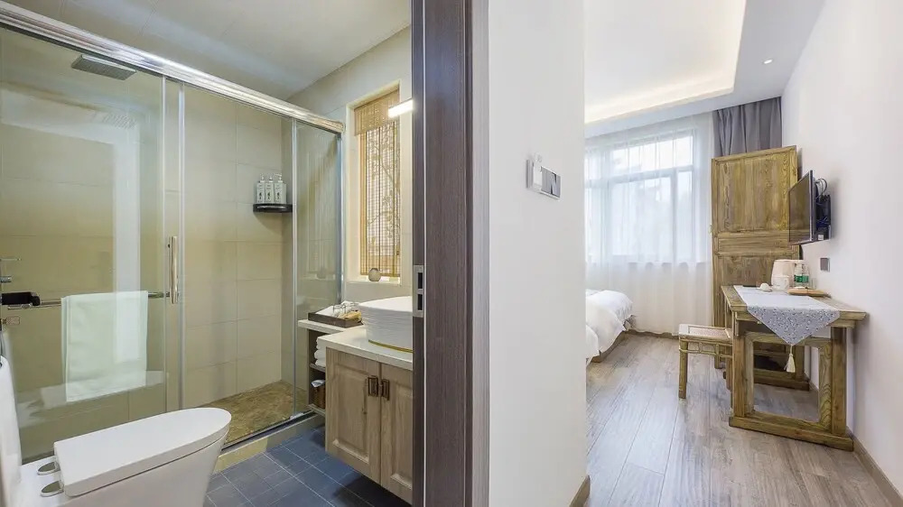 Floral Hotel Red Forest Yuyao