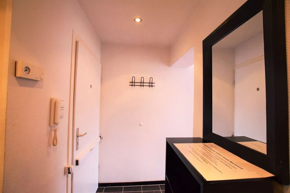 Tolstov-Hotels Big Room Apartment