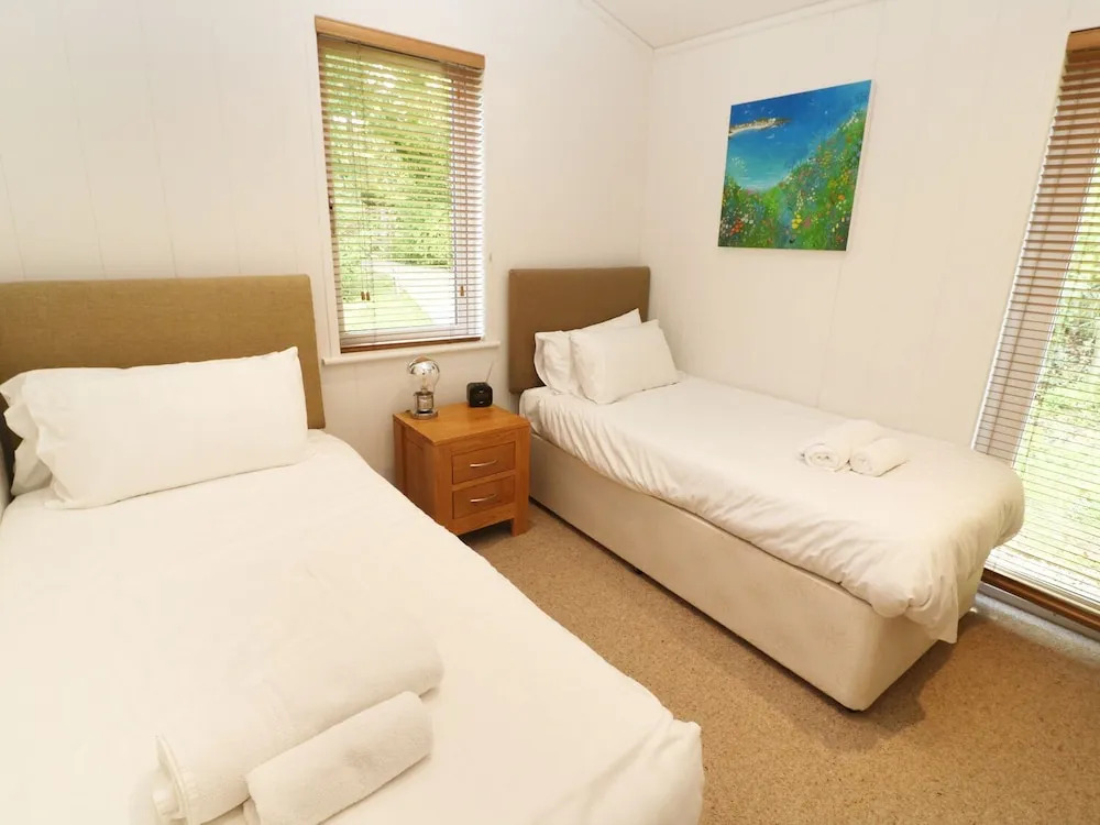 1 Miller's Island, Looe