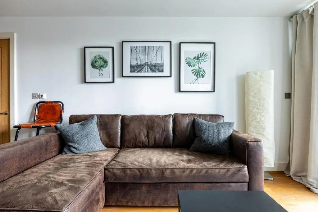 Riverside Balcony Apartments, 10 minutes from Oxford Circus