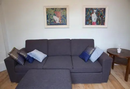 Aia Guest Apartment