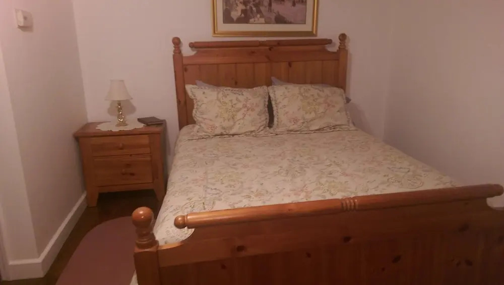 Locust Tree Bed and Breakfast LLC