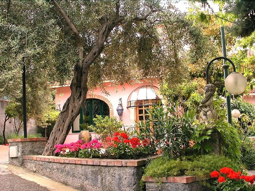 Hotel Villa Sirina