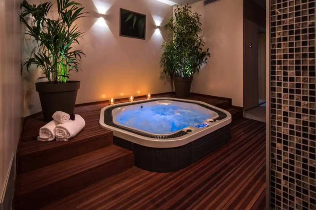 Hôtel Le Rive Droite & SPA