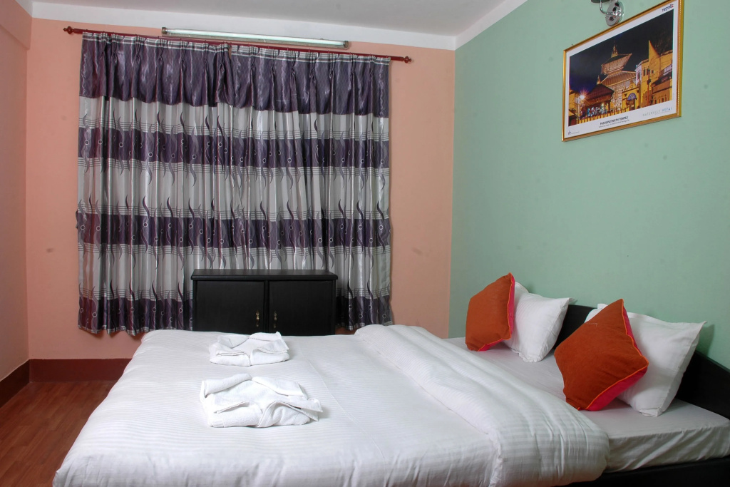 Travellers Dorm Bed & Breakfast