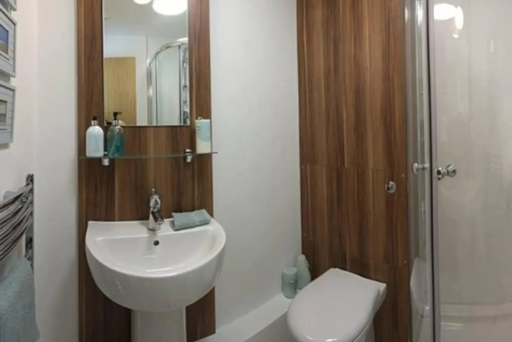 Apartment-sleeps4-balcony-parking-petsok