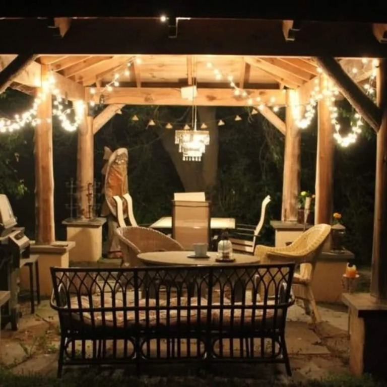 The Hayden Creek Inn