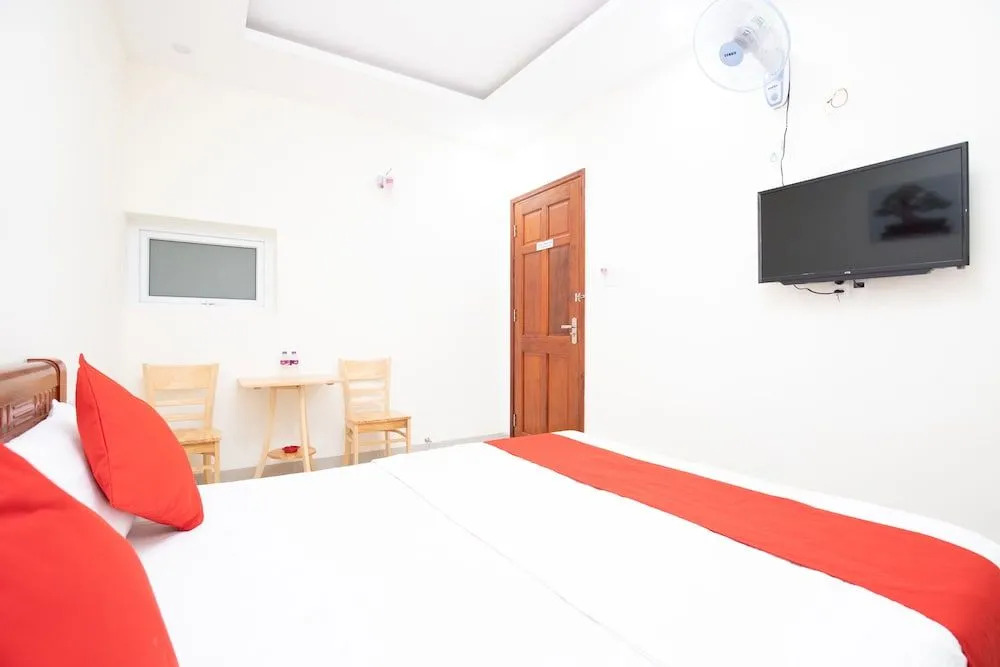 OYO 554 Happy Hotel