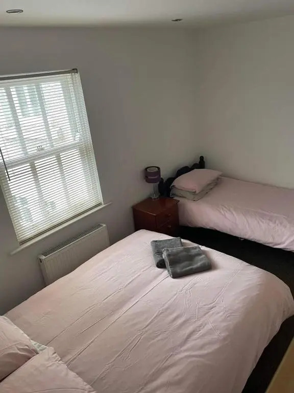 2 Laurel Court