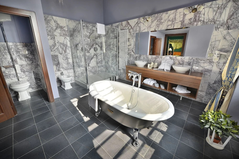 Chateau Loucen Garden Retreat