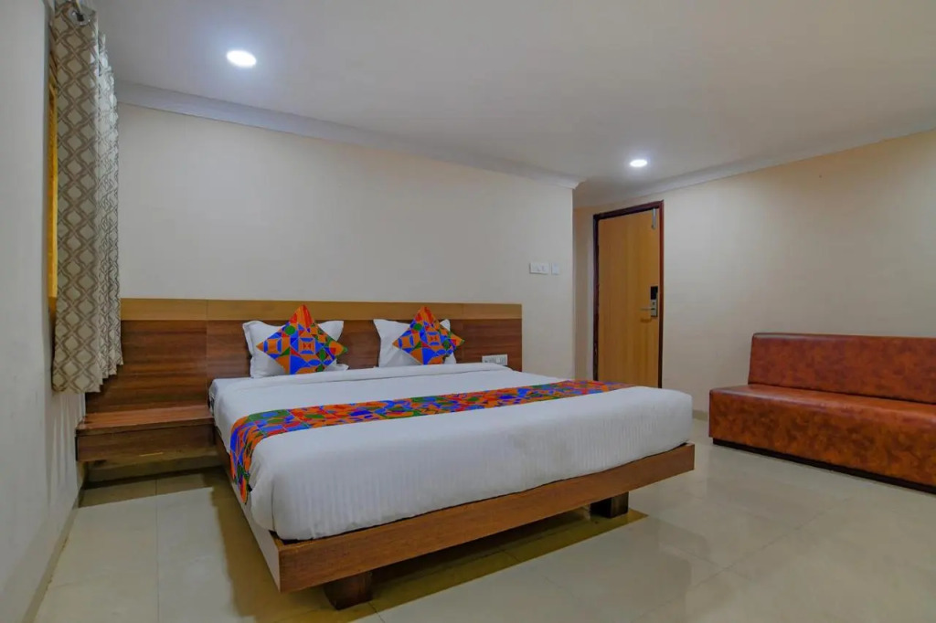 FabHotel Pishori - Vijay Nagar