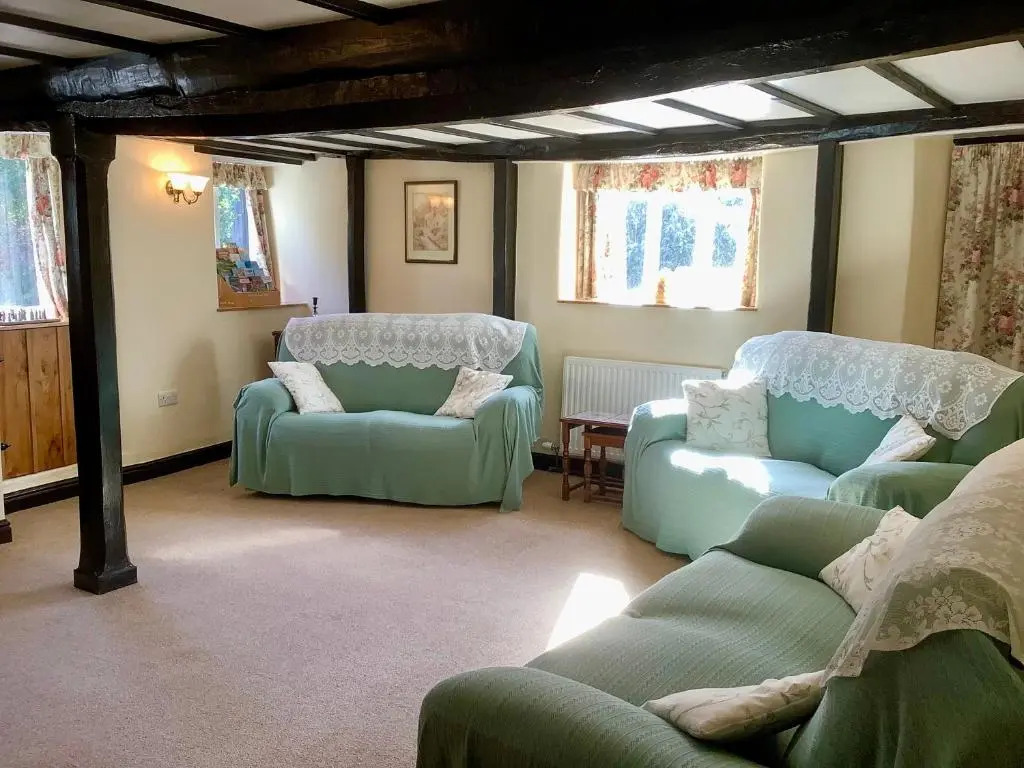 The Barn and Pinn Cottage