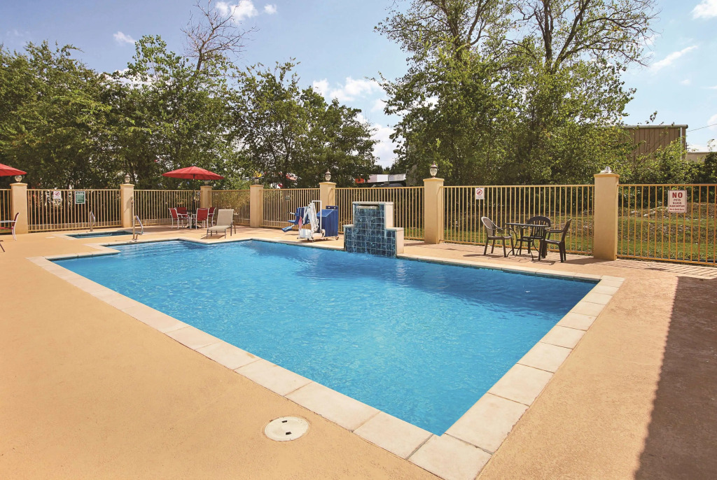 La Quinta Inn & Suites by Wyndham South Dallas - Hutchins