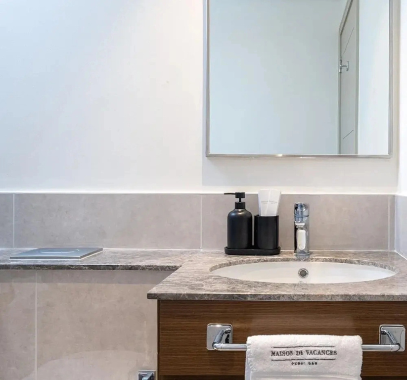 Three Bedroom in Downtown With Burj Khalifa View