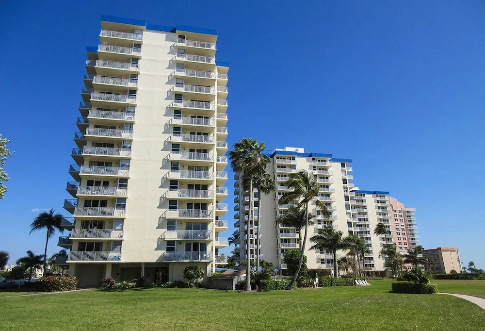 Estero Beach & Tennis 202C - 1 Br Condo