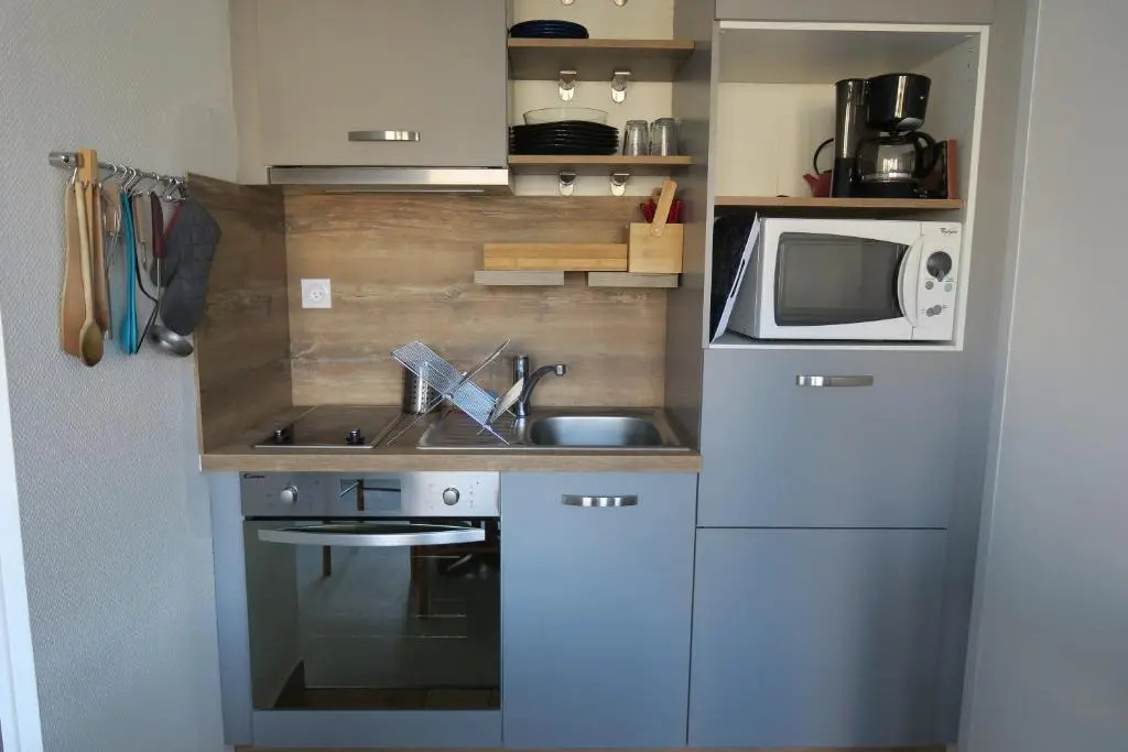Appartement avec balcon à 20m de la plage de Trestraou à PERROS-GUIREC Ref 853