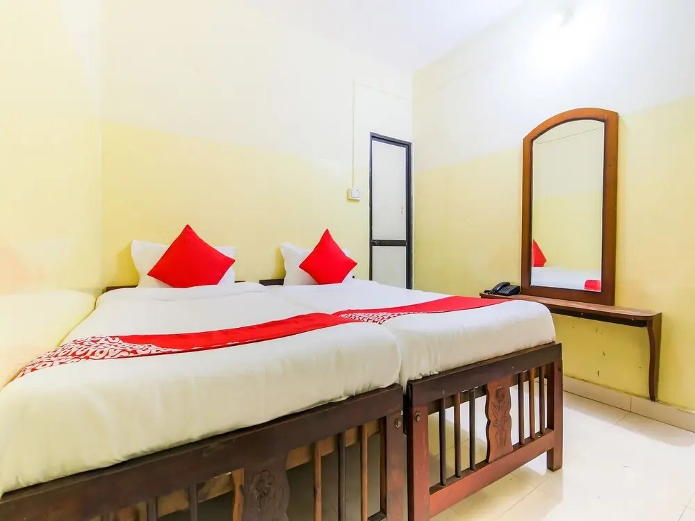 Viva Maria Guest House by OYO Rooms