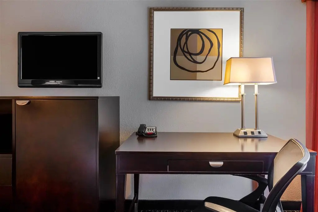 La Quinta Inn & Suites Lumberton