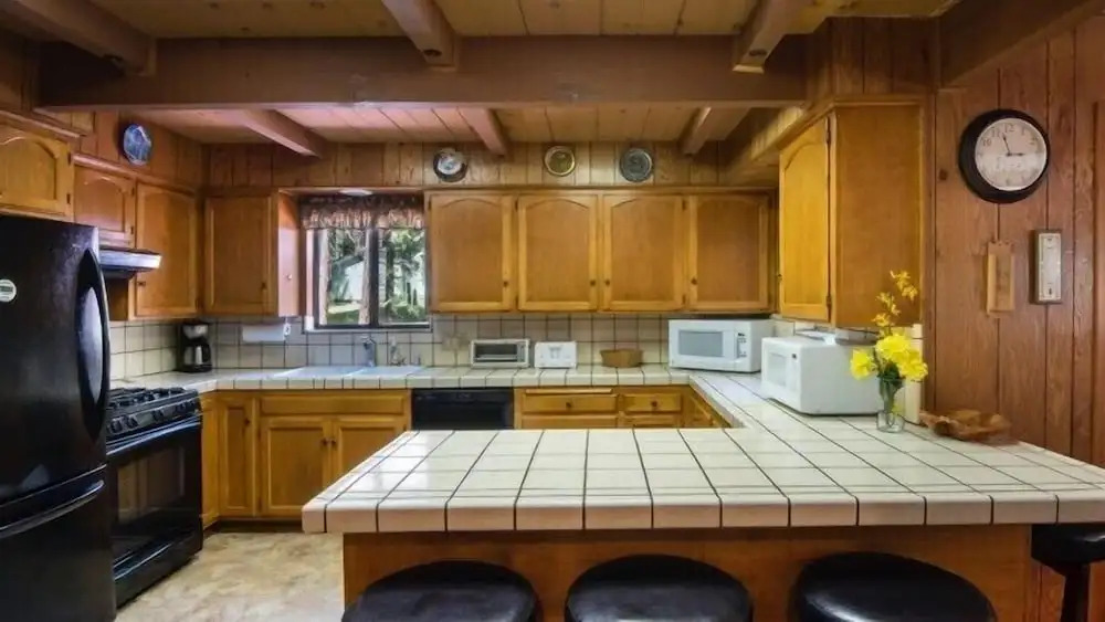 Scenic Wonders Bassett Cabin 5 Bedrooms