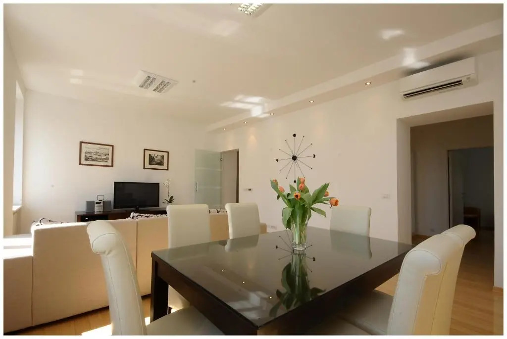 Eden Penthouse Apartments