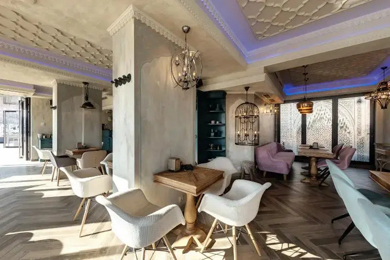 Avenue Aparthotel