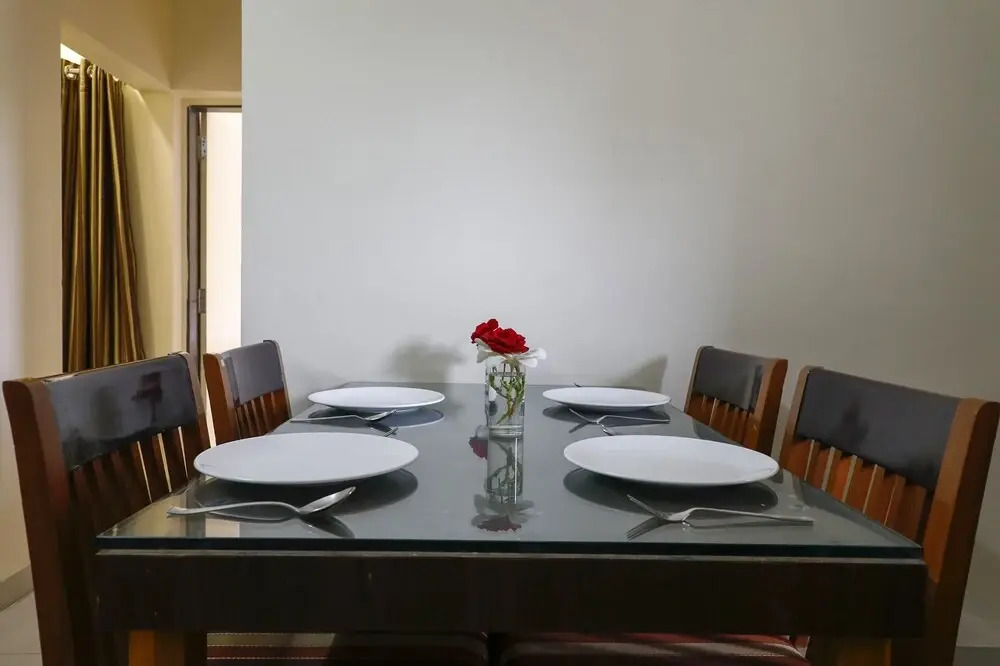Saburi Service Apartments