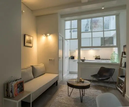 Luxury Flower Market Apartment