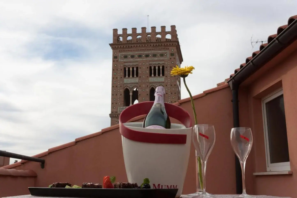 Hotel Torico Plaza