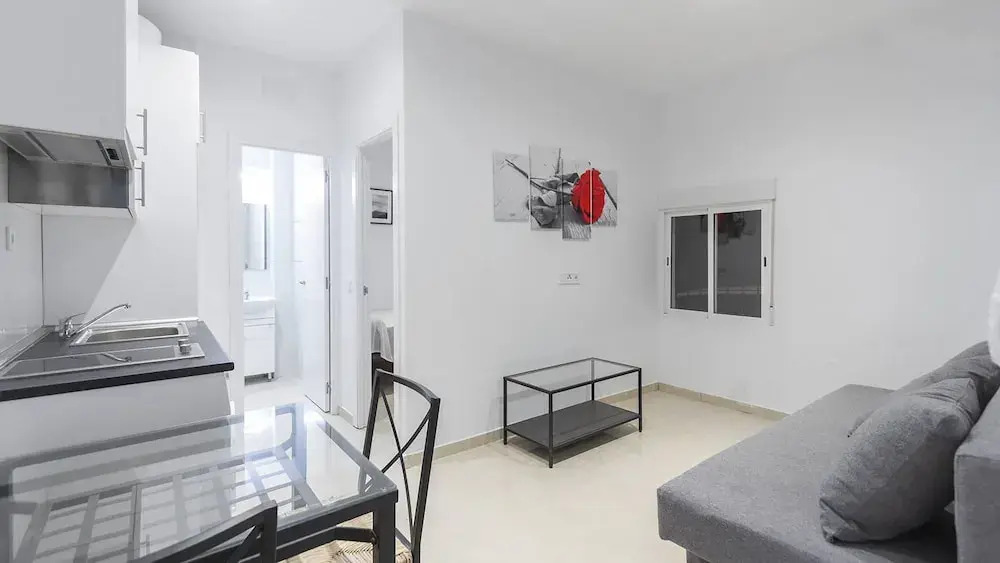 Apartamento exterior en bajos cercano al parque Olof Palme AP1