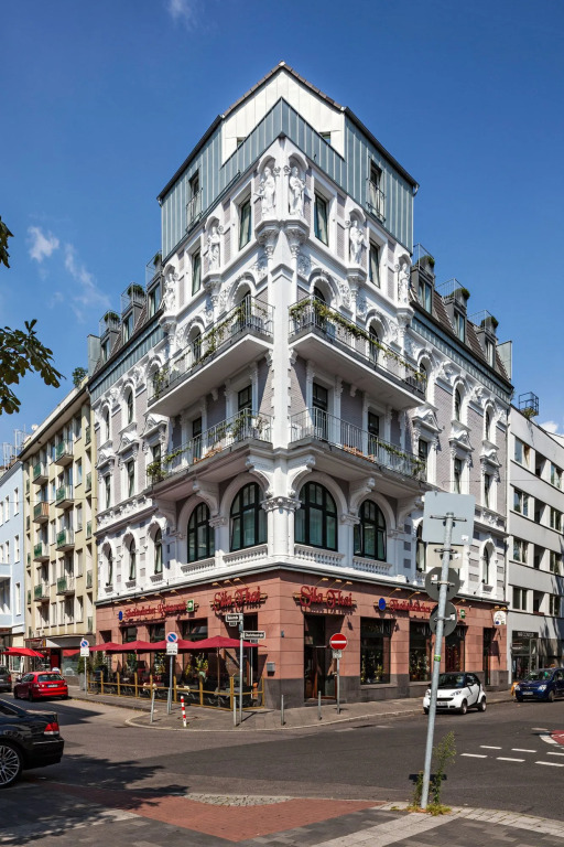 Devin Art Hotel