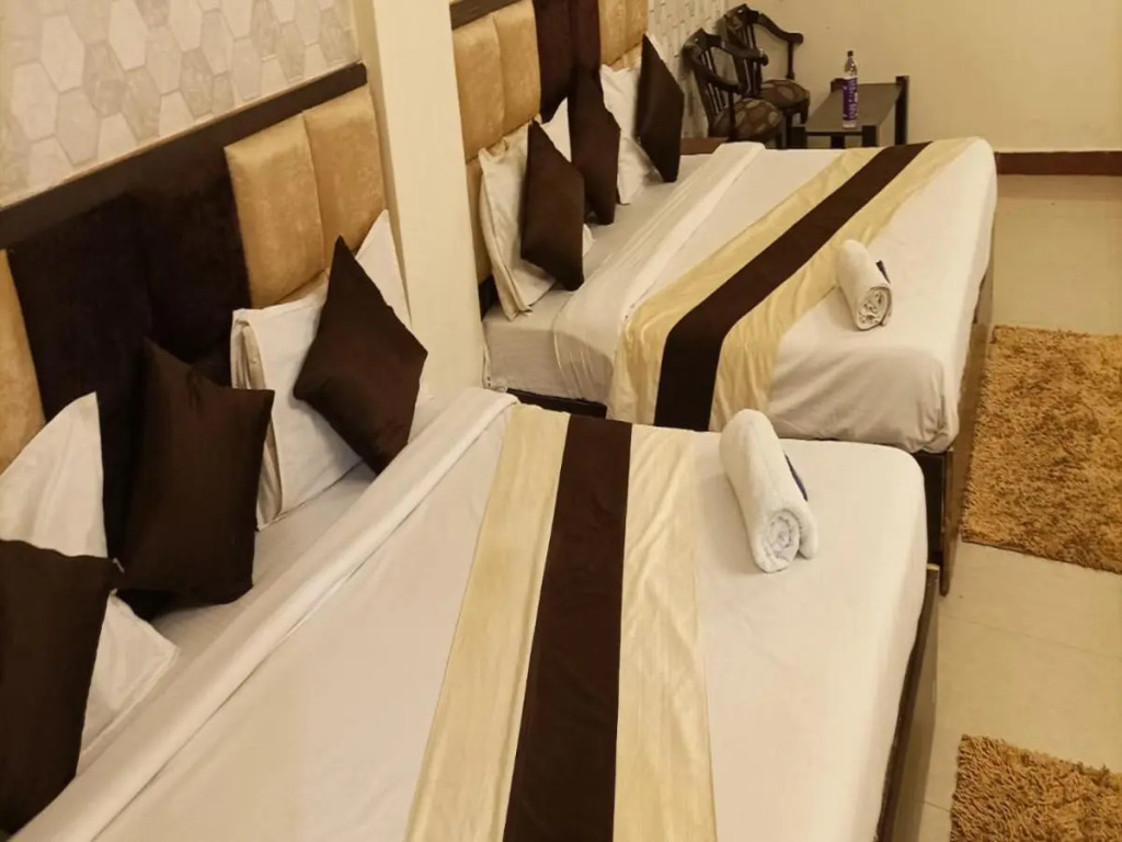 Staygo Hotel Near Haridwar Railway station