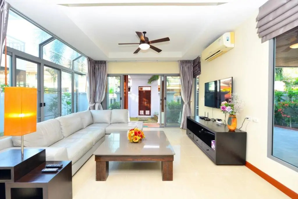 74 Patong villa walk to Bangla Rd in 10min 3 room cozy modern style