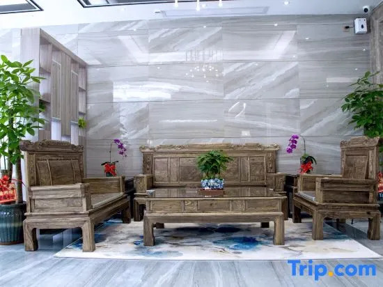 Rongjusheng Hotel