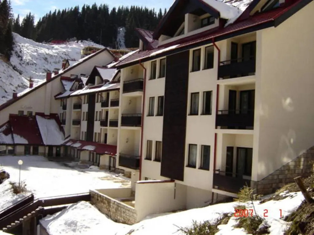 Deluxe Apartments