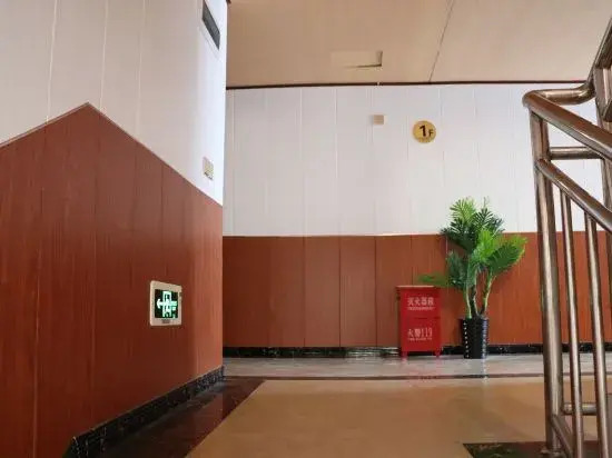 Chongqing Guosong Hotel (Fairy Mountain Town Tourist Reception Center)