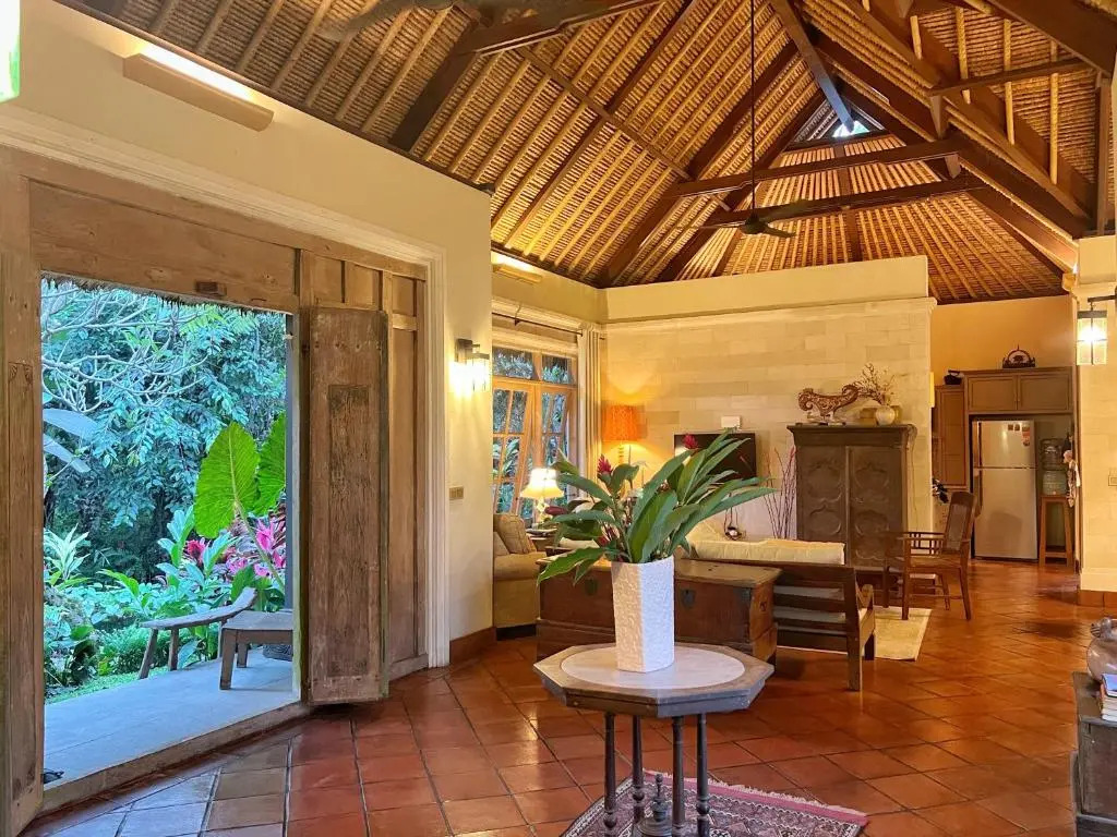 Desa Kerasan 5 -Luxury 2BRV 15 mins to Ubud