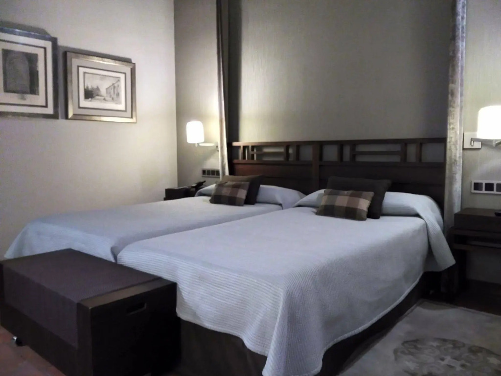 Отель Parador de Cáceres