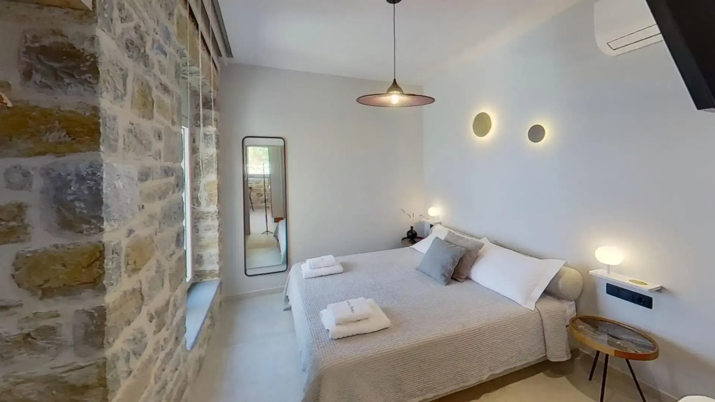Akria Suites