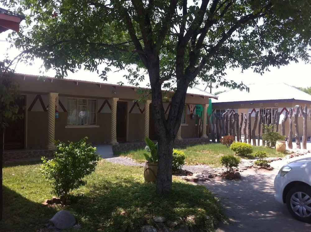 Gomwe Guest Inn