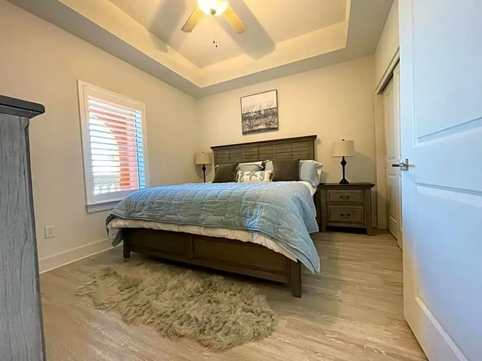 Calypso 3-2303 Penthouse Level w/ Incredible View!