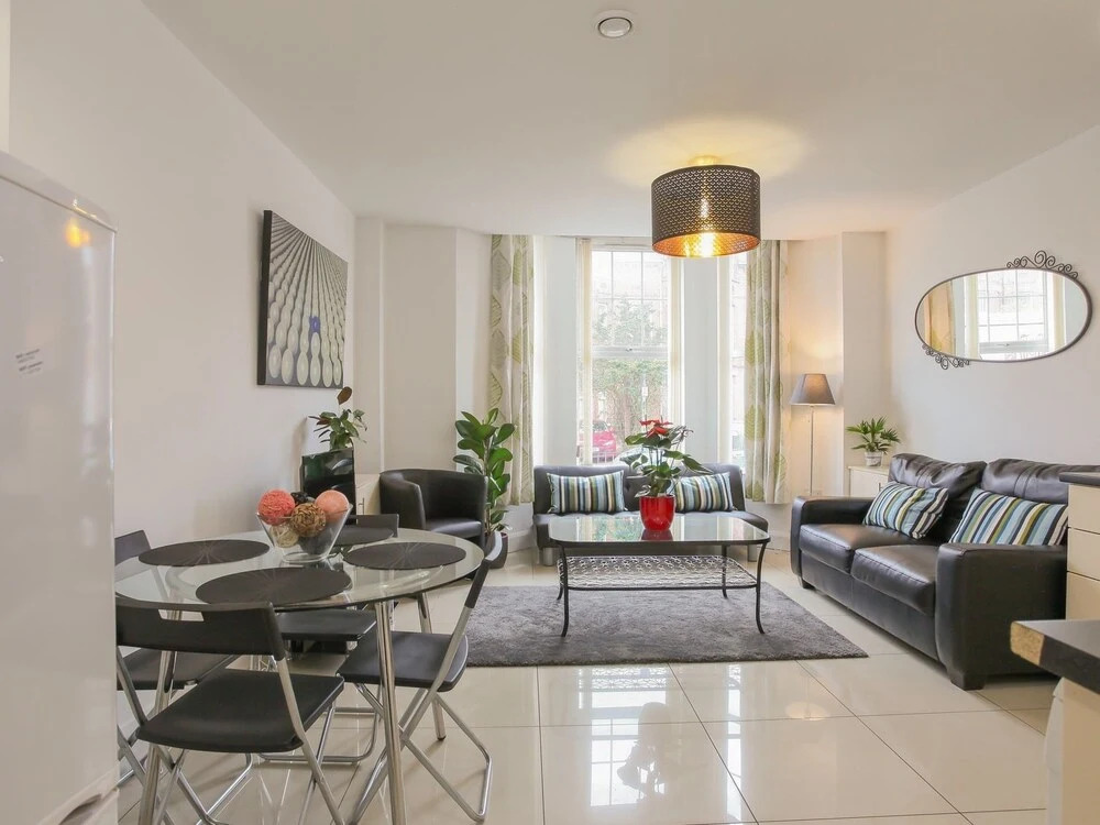 Malone Avenue Apartment