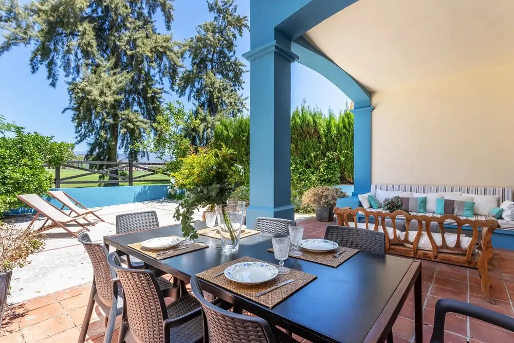 Exclusive House 250m2 With Swimming Pools. Near Puerto Banus. Isla de Guadalmina