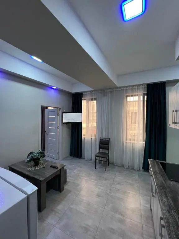 Comfy Apartment with a Spacious Balcony Self Check In
