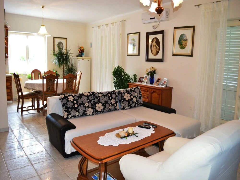 Apartment Ante 500 / Three Bedrooms A1
