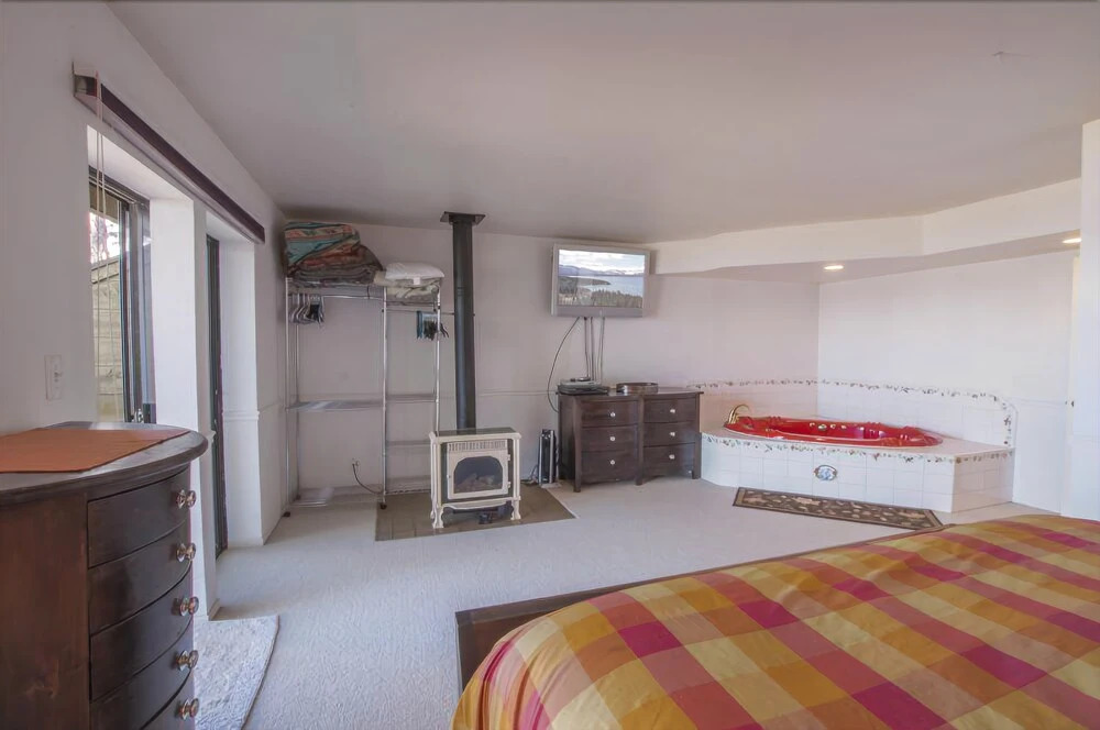 761 Lakeview Avenue #2, 2Br Townhouse