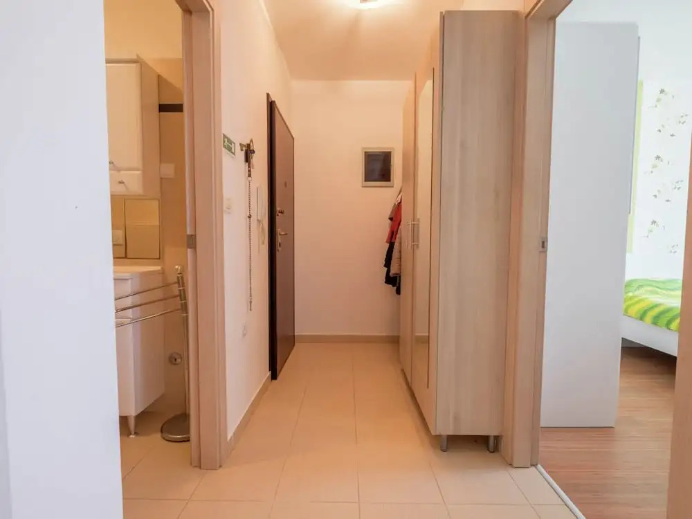 Comfortable Family Apartment Near the sea With Airconditioning, Wifi, and Parking