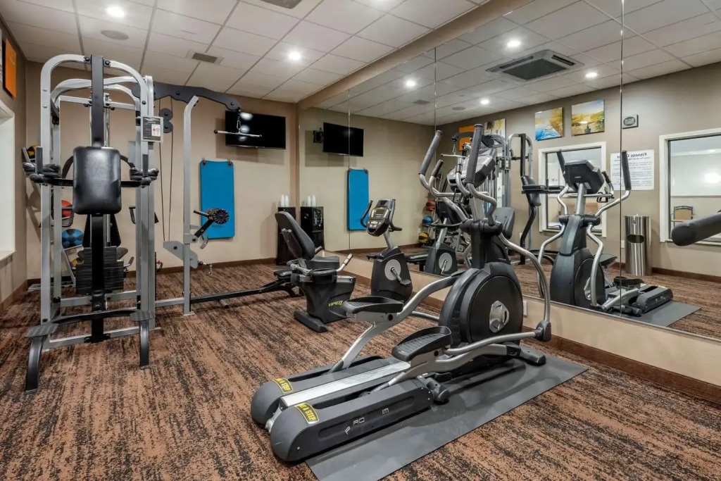Comfort Inn & Suites Pittsburgh South