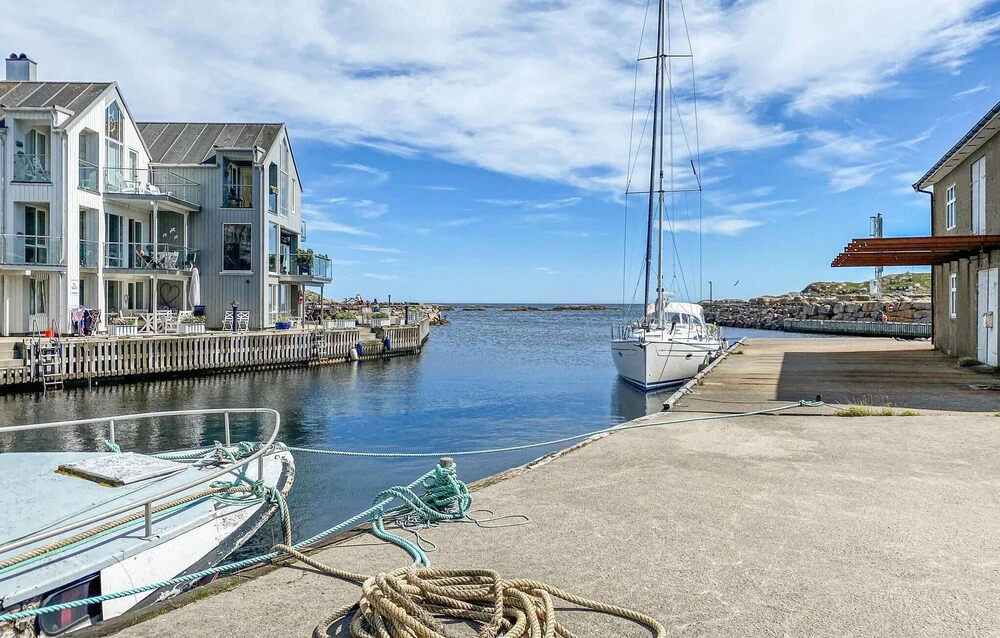 Awesome Home In Lindesnes With Wifi