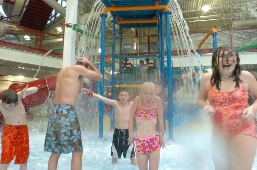 Triple Play Resort Hotel & Suites